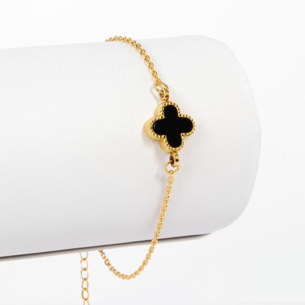 Gold Polished Clover Bracelet