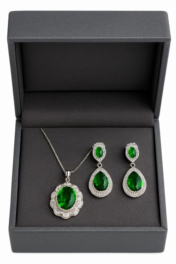 Emerald Crystal Teardrop Silver Polished Jewelry Set